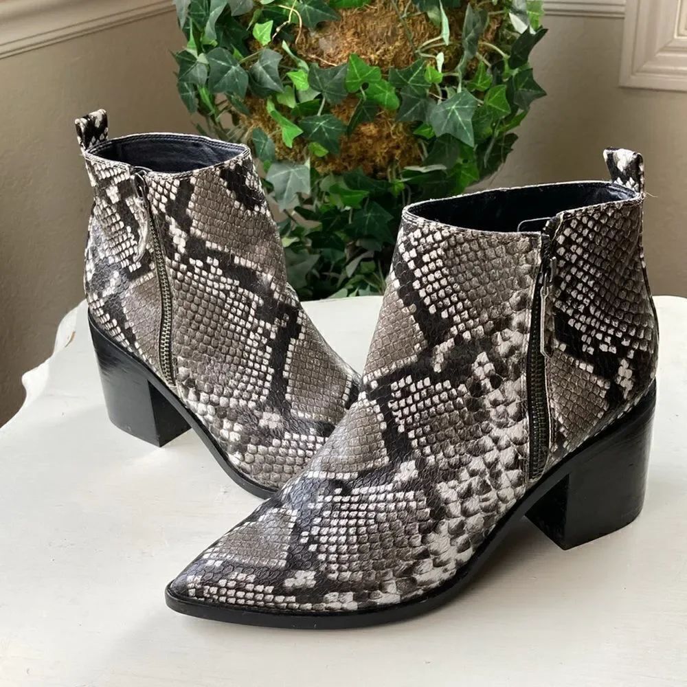 Treasure & Bond Snake Skin Ankle Boots Size 8.5M